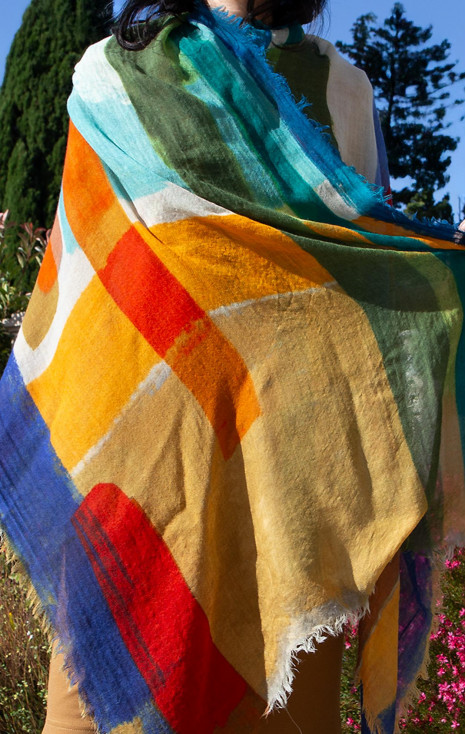 Великолепен топъл шал Color_Stripes от фина вълна с автентичен дизайн [1]