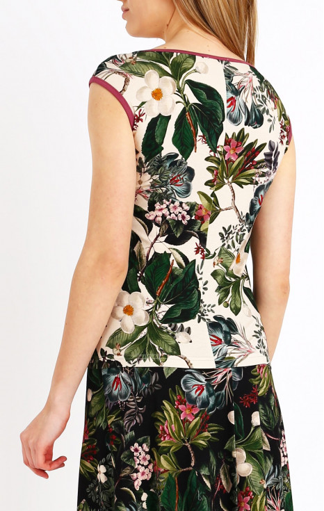 Вталена блуза с флорален десен
