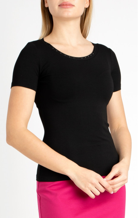Вталена блуза в черен цвят с кристали Swarovski