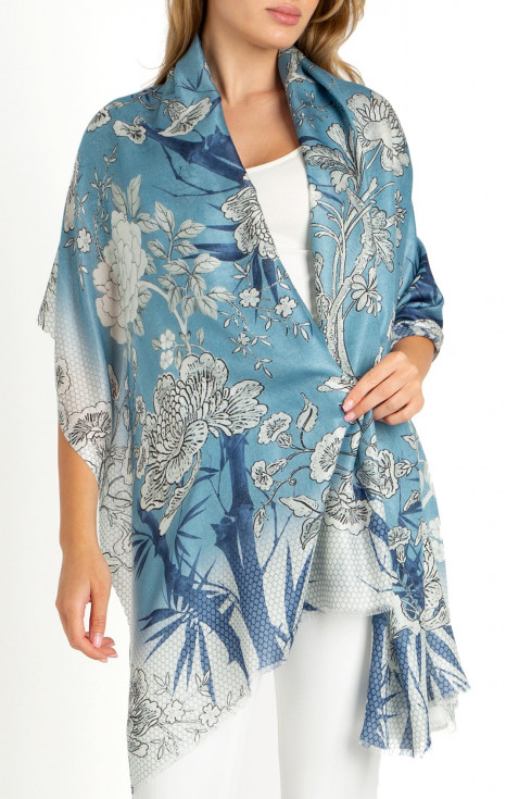 Летен шал от коприна и модал с флорални мотиви в сини цветове [1]