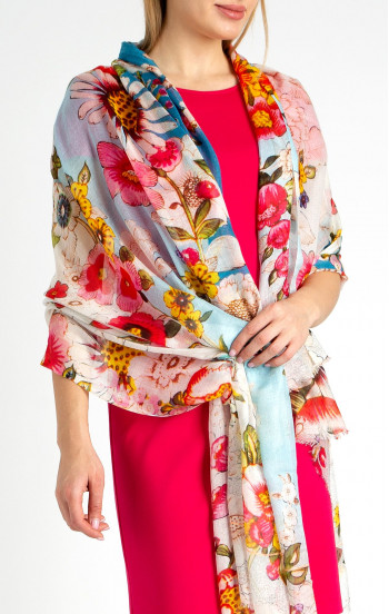 Нежен шал с коприна и модал с флорален десен в розово и синьо