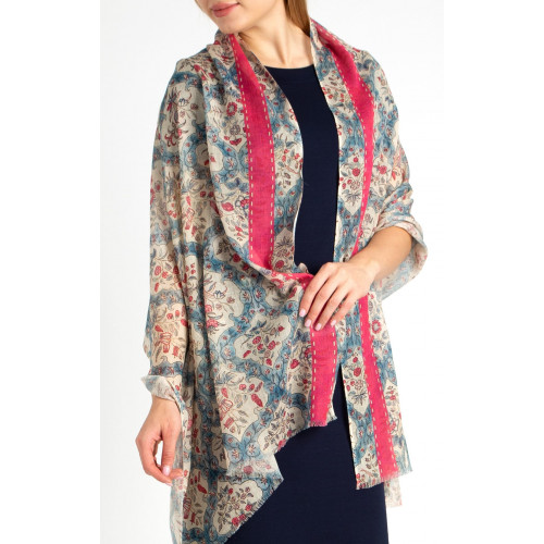 Летен шал от памук, модал и лен с флорални мотиви цвят Fuchsia и Milky Blue