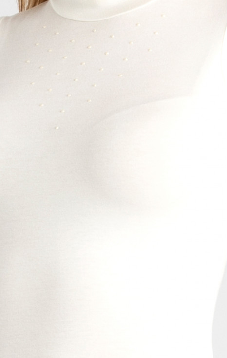 Блуза с декорация от перли Swarovski
