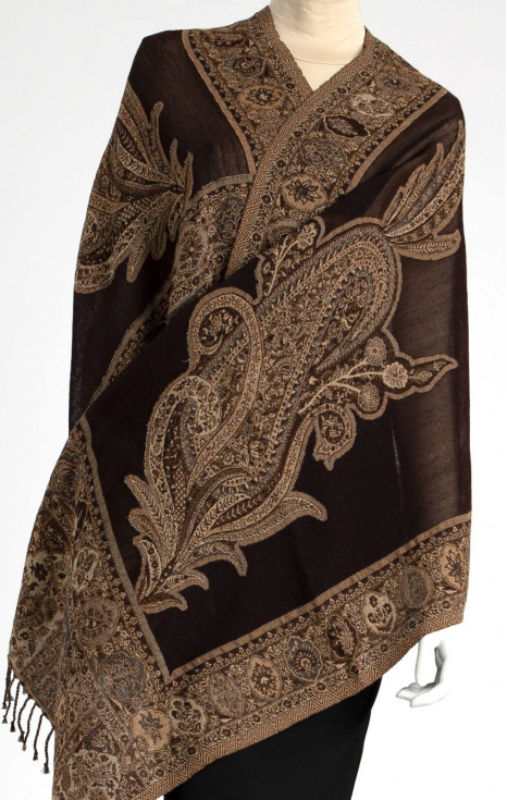 Великолепен топъл шал от фина вълна Chocolate Paisley