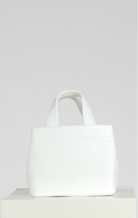 Чанта от естествена кожа в бяло