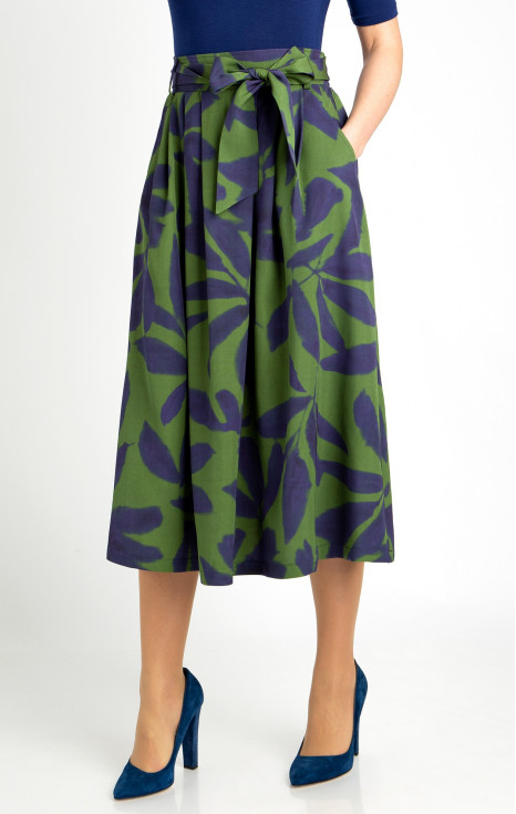 Елегантна дълга пола с флорален десен в синьо и зелено, от луксозна вискоза [1]