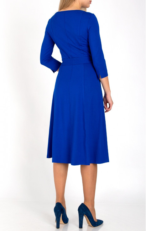 Стилна рокля от трико с колан и джобове в син цвят