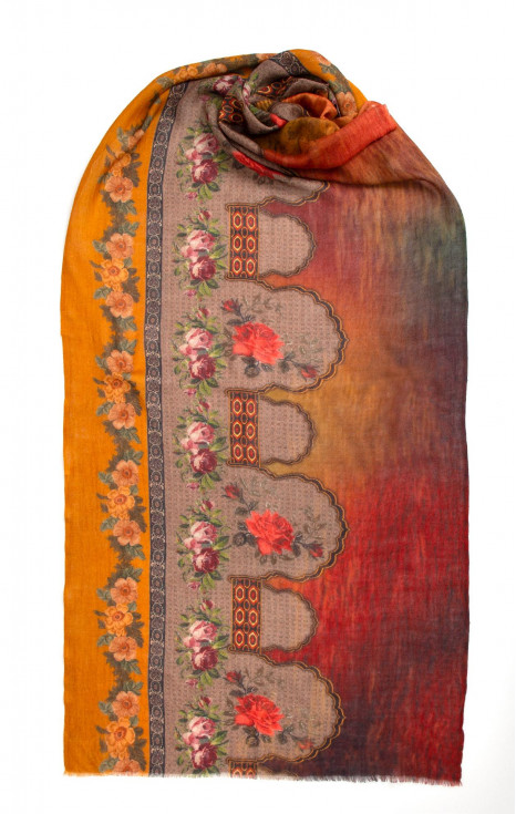 Шал от мека тъкана вълна и коприна в цвят Rooibos Tea с изящни флорални мотиви