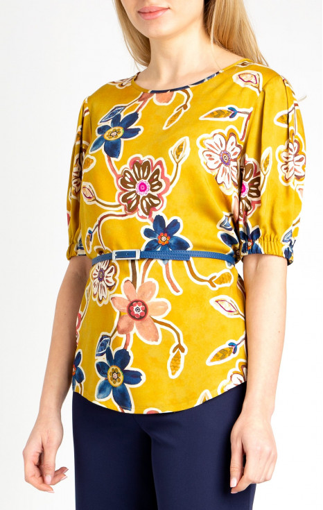 Блуза с нежни флорални мотиви в цвят Freesia