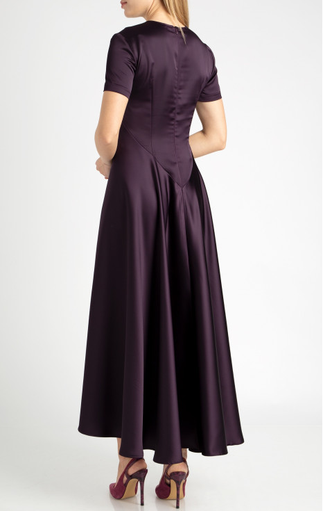 Елегантна дълга рокля от сатен в цвят Deep Purple [1]