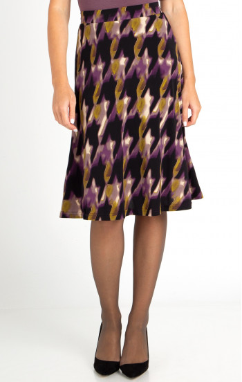 Елегантна пола с графичен принт в пастелни цветове