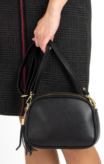 Чанта от естествена кожа в черен цвят с удължаваща се дръжка