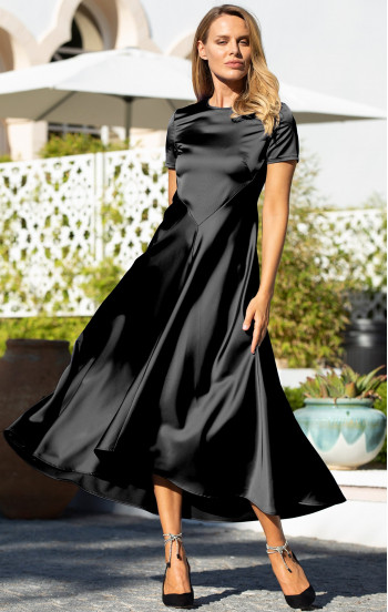 Черна официална рокля от сатен с макси дължина