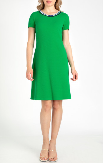 Стилна рокля от плътна трикотажна материя в зелен цвят