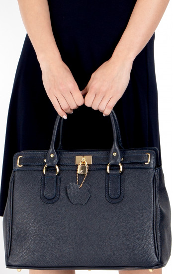 Голяма дамска чанта с изискан дизайн в тъмносин цвят [1]