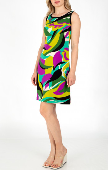 Комфортна лятна рокля с цветен графичен принт от леко трико тип жарсе
