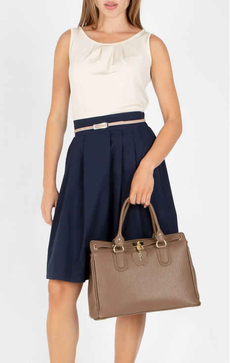 Голяма дамска чанта с изискан дизайн от естествена кожа в цвят Cocoa Brown [1]