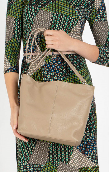 Изчистена дамска чанта от естествена кожа в цвят Dark Beige [1]