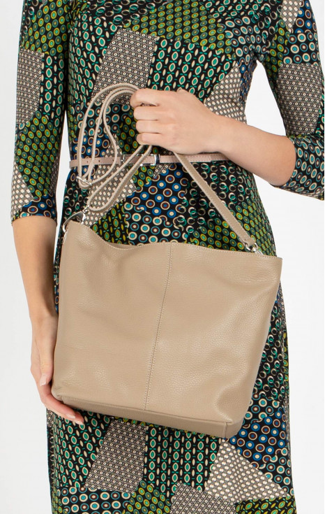 Изчистена дамска чанта от естествена кожа в цвят Dark Beige