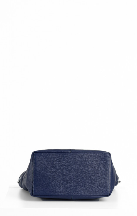 Изчистена дамска чанта от мека естествена кожа в цвят Indigo