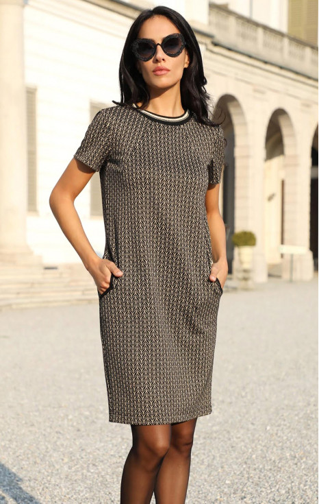 Елегантна рокля от луксозен трикотажен жакард със златисти нишки