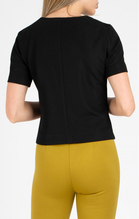 Късо трикотажно сако в черно