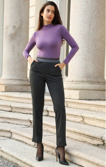 Елегантен панталон от стегната трикотажна материя в цвят графит с бяло райе [1]