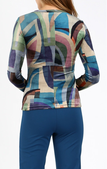 Блуза от кадифе с лодка деколте в красив геометричен десен в синьо-зелена гама [1]