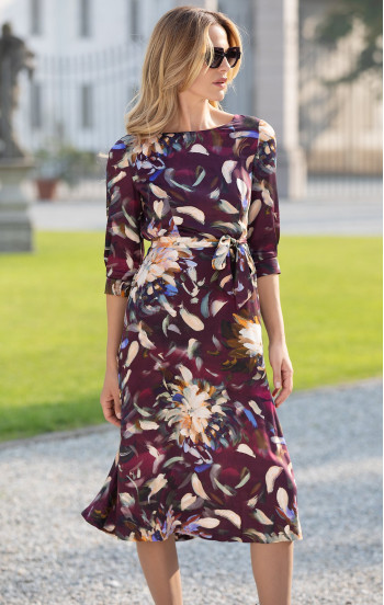 Елегантна рокля от луксозна вискоза в цвят Grape Wine с живописен флорален принт [1]
