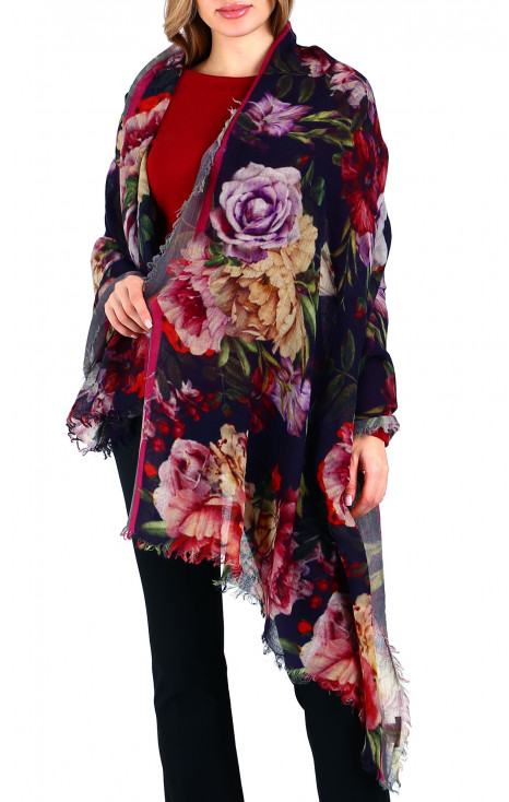 Живописен флорален шал от вълна и модал Midnight Roses Whisper