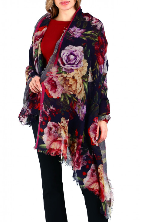 Живописен флорален шал от вълна и модал Midnight Roses Whisper