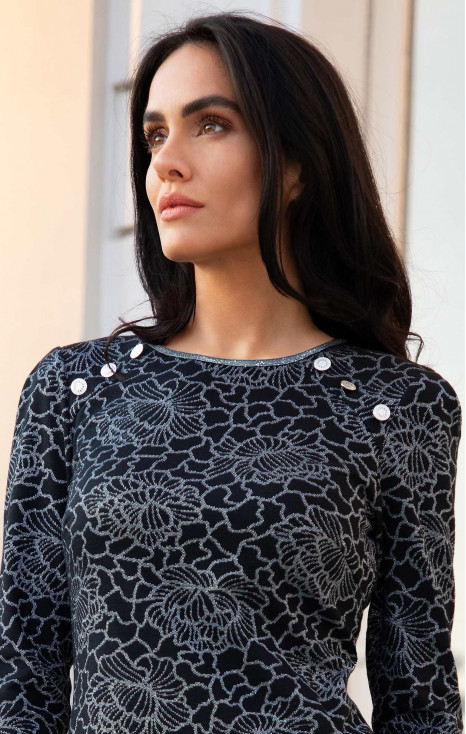 Изискана черна рокля от трикотажен жакард със сребристи нишки [1]