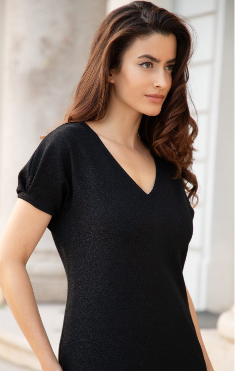 Бляскава рокля с метални нишки в черно