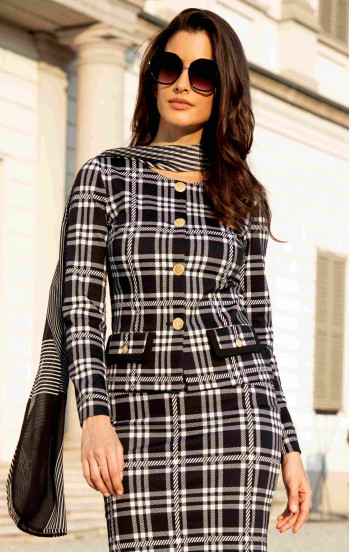 Стилно сако от луксозен трикотажен жакард в черно-бяло каре