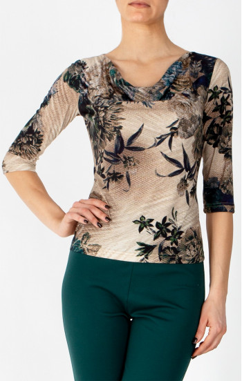 Стилна блуза в цвят Beige с динамичен флорален принт