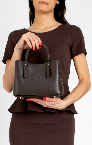 Малка кожена чанта с три отделения в цвят Brown Chocolate