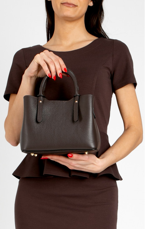 Малка кожена чанта с три отделения в цвят Brown Chocolate