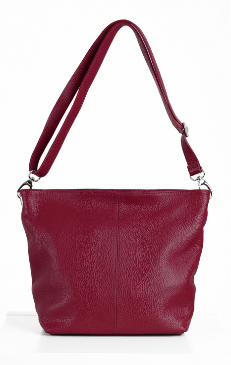 Изчистена дамска чанта от мека естествена кожа в цвят Wine Red